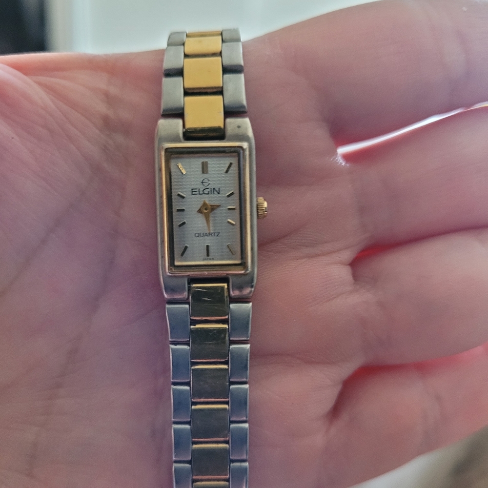 Vintage Elgin Two Tone 17mm